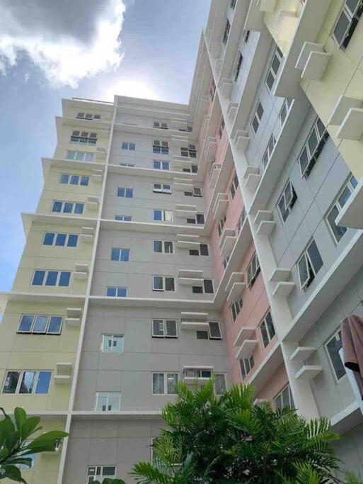 1Br With Extra Room At One Regis- Megaworld Bacolod Zewnętrze zdjęcie