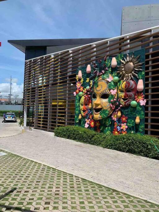 1Br With Extra Room At One Regis- Megaworld Bacolod Zewnętrze zdjęcie