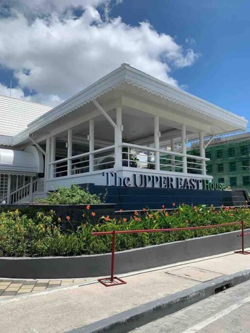 1Br With Extra Room At One Regis- Megaworld Bacolod Zewnętrze zdjęcie