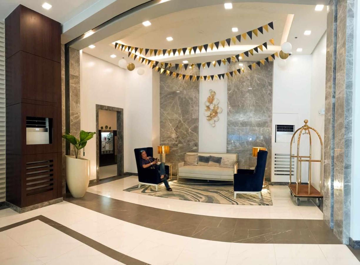 1Br With Extra Room At One Regis- Megaworld Bacolod Zewnętrze zdjęcie